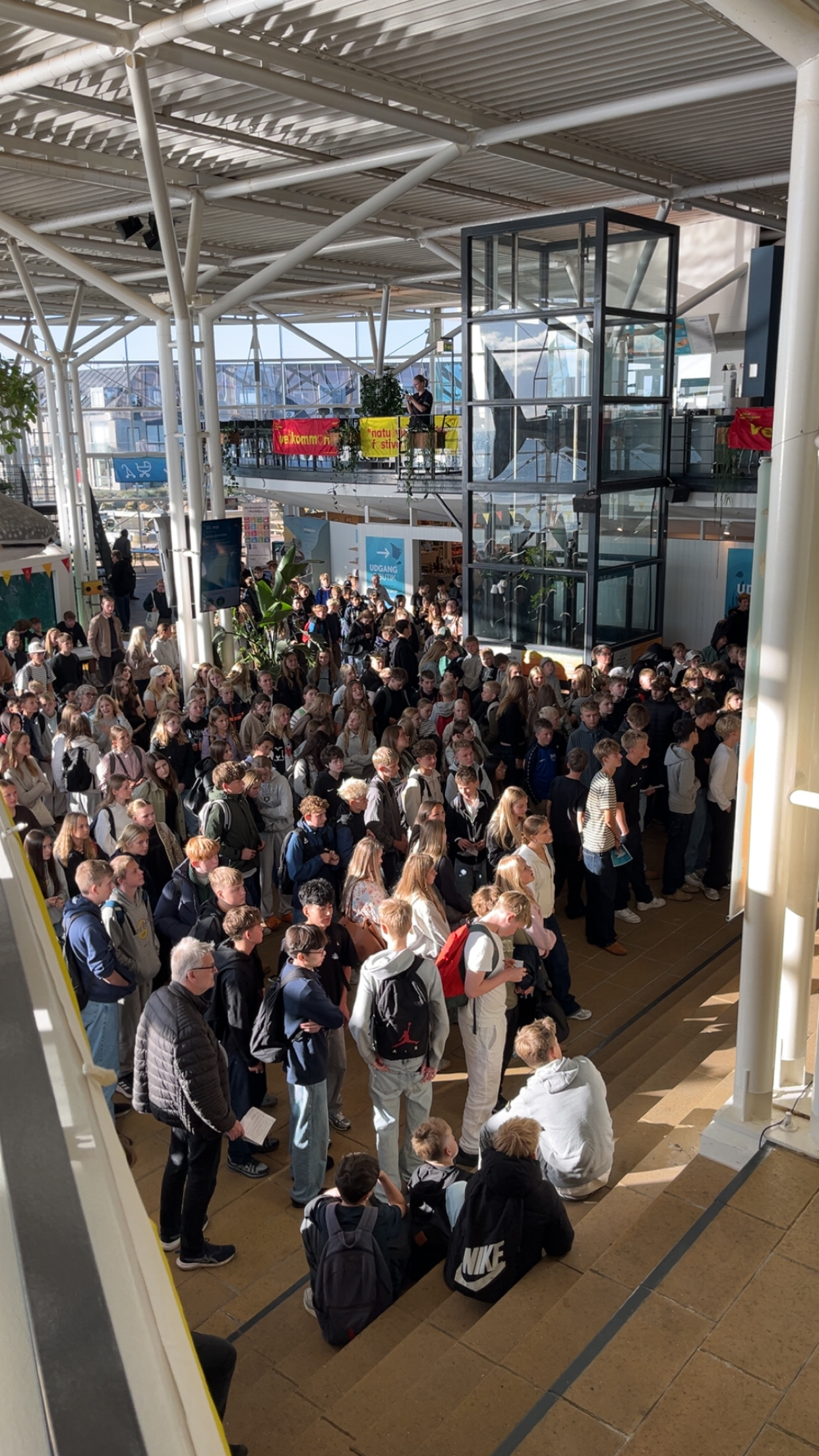 WIN@sea ude blandt ungdommen